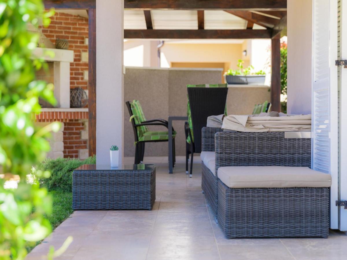 Holiday Home Villa Valentina By Interhome Loborika Экстерьер фото