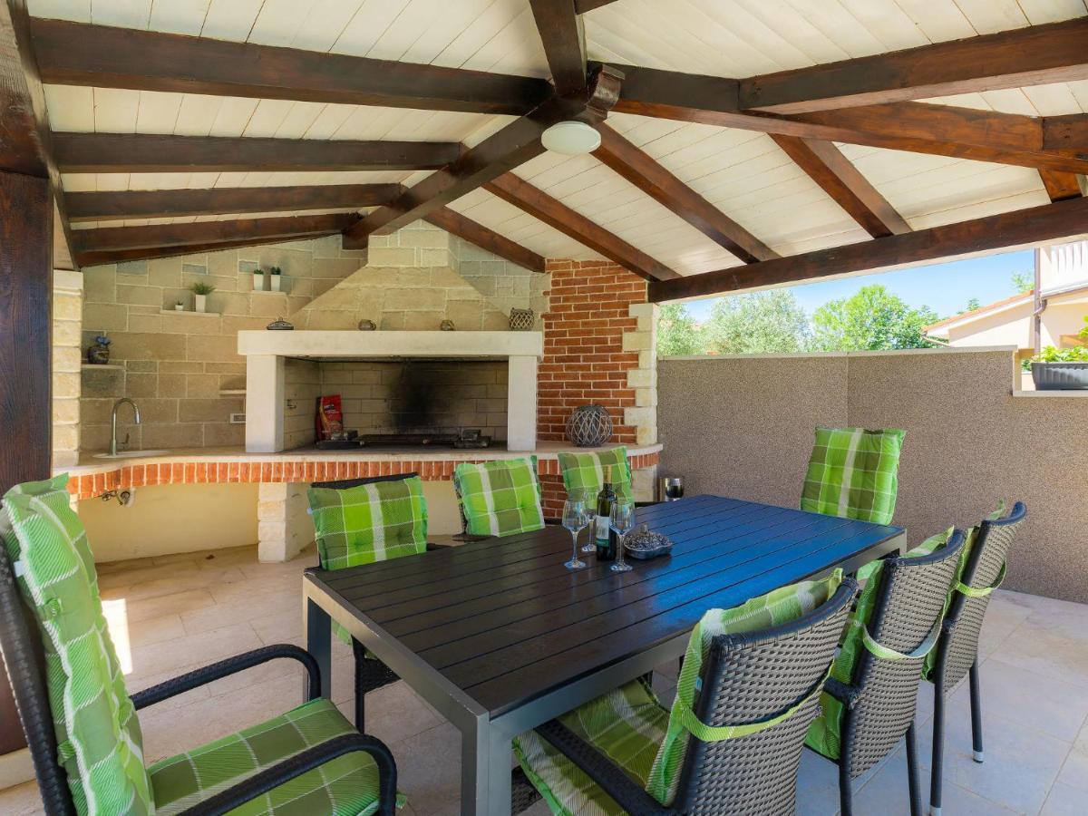 Holiday Home Villa Valentina By Interhome Loborika Экстерьер фото