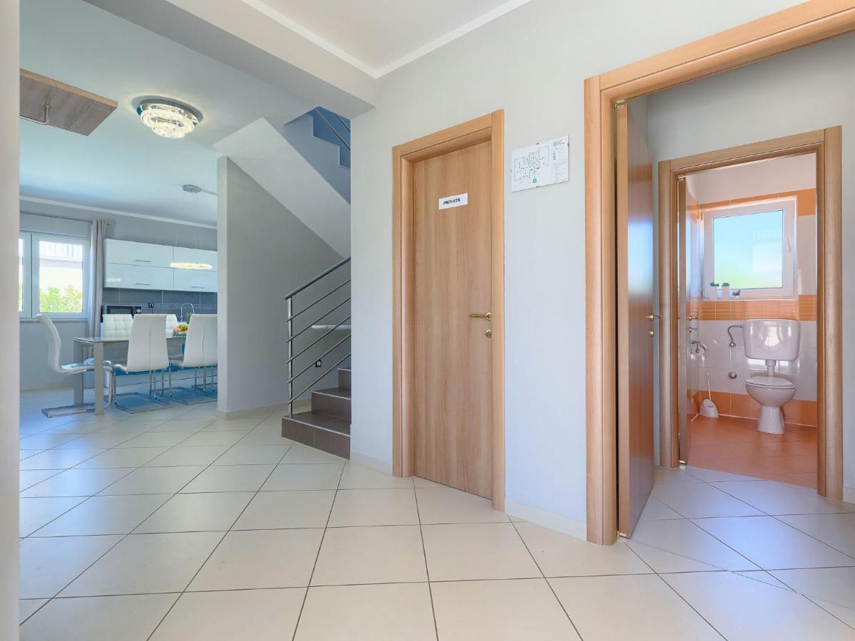 Holiday Home Villa Valentina By Interhome Loborika Экстерьер фото